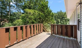 49 Magnolia Ln, Coventry, RI 02816