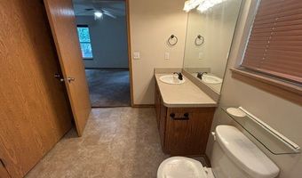 1794 Wakefield Dr, Akron, OH 44320