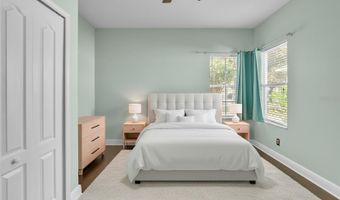 6927 SURREY HILL Pl, Apollo Beach, FL 33572