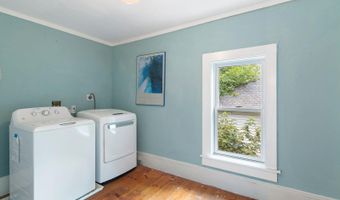 76 Spruce St, Brattleboro, VT 05301