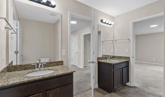558 Sterling Ponds Dr, Blythewood, SC 29016