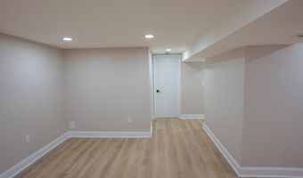 4305 ELMWOOD Rd, Beltsville, MD 20705