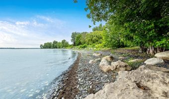 2657 W Shore Rd, Alburgh, VT 05440
