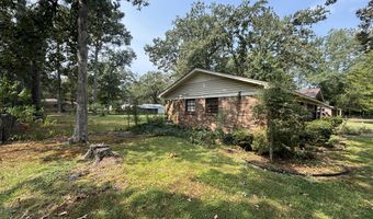 111 Cherokee Dr, Amory, MS 38821