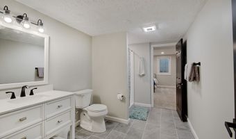6093 Tremont Blvd, Bargersville, IN 46106