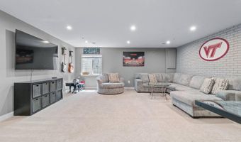 6247 ISLINGTON St, Baltimore, MD 21220