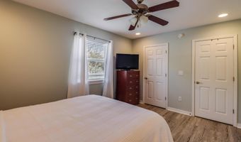 1282 Beach Blvd, Biloxi, MS 39530