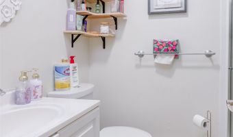 21 BARNETT Ln C16, Belleville, NJ 07109