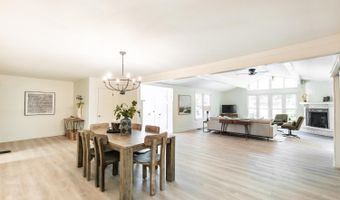 3975 Mt Carmel Rd, Anderson Twp., OH 45244