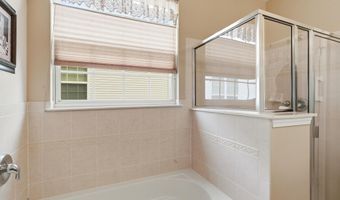 14 HIDDEN LAKE Cir, Barnegat, NJ 08005