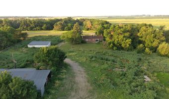 38452 129th St, Aberdeen, SD 57401