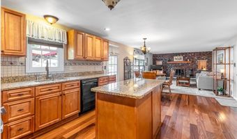 53 Brookpark Dr, Amherst, NY 14228