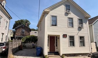 25 Marsh St, Newport, RI 02840