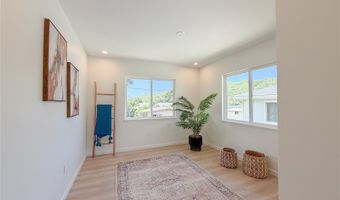 47-376 Ahuimanu Rd D, Kaneohe, HI 96744