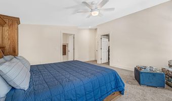 156 Congress St, Belfast, ME 04915