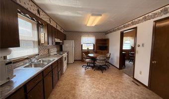 128 S Munsterman St, Appleton, MN 56208