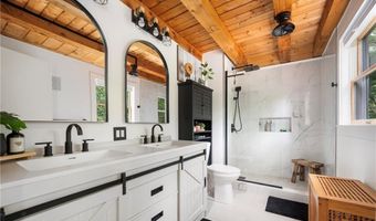 128 Vine St, Coventry, RI 02816