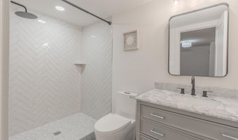 3107 MOSBY St, Alexandria, VA 22305