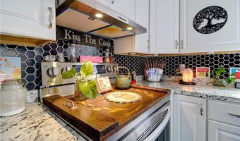 33 Maple Leaf Rd, Burrillville, RI 02826