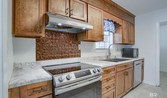 17175 N Lake Dr, Bay Minette, AL 36507