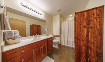213 S 1st St, Augusta, AR 72006