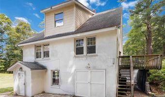 5 Fanwood Ct, West Milford, NJ 07421