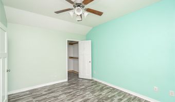 923 S 10th St, Adel, IA 50003