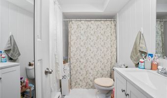 370 Montgomery Ave, Cranston, RI 02905