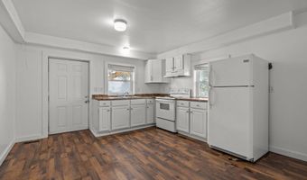 217 W Atlantic Blvd, Atlantic Beach, NC 28512