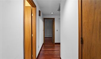 36 Stony Ln, North Kingstown, RI 02852