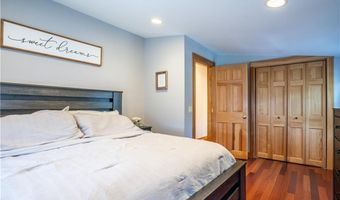 3642 Pawtucket Ave, East Providence, RI 02915