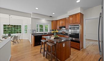 7016 FAWN TRAIL Ct, Bethesda, MD 20817