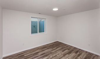 608 NE 56th St, Ankeny, IA 50021