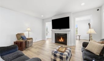 105 Axton Ln, Ashland, VA 23005