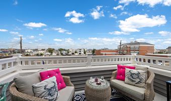 222 7TH St, Beach Haven, NJ 08008