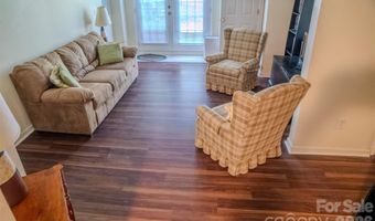 261 Forest Hill Dr, Asheville, NC 28803