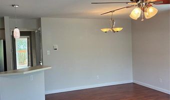 1323 Holgate Holgate Dr B, Ballwin, MO 63021