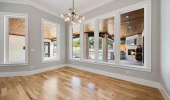 516 Lodge Hill Dr, Heath, TX 75032