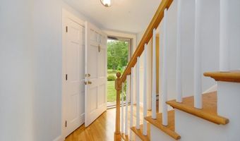 6 Hosmer St, Acton, MA 01720