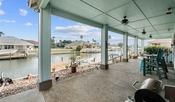 925 Pompano Dr, Aransas Pass, TX 78336