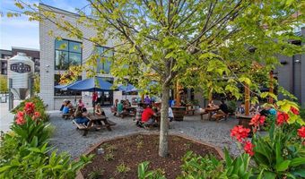 6715 Halcyon Way, Alpharetta, GA 30005