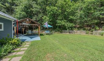 18 Lady Slipper Ln, Barrington, NH 03825