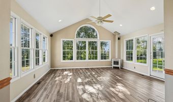 28481 Grand Ave, Aplington, IA 50604
