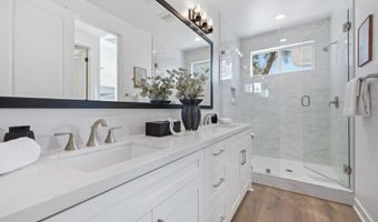 2 W Pine St, Altadena, CA 91001