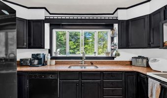 401 Petersham Rd, Athol, MA 01331