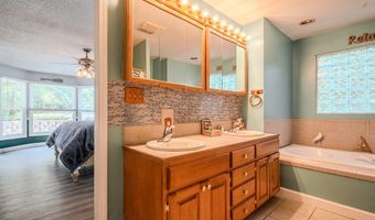 433 Foster Lake Rd, Blacksburg, SC 29702