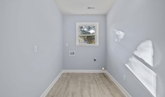 104 Sunline Pl, Spartanburg, SC 29307