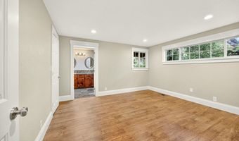 767 Twin Pines Cir, Ashland, OR 97520