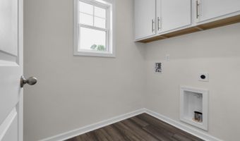 135 Hunter Ridge Dr, Boiling Springs, SC 29316