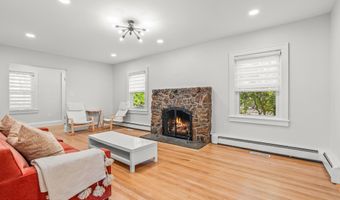 562 N Edgemere Dr, West Allenhurst, NJ 07711